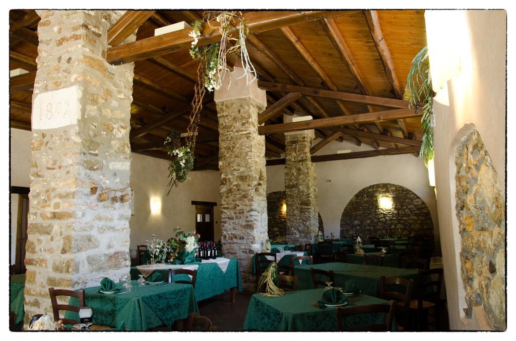 Agriturismo Sant'Agata Piana Degli Albanesi Kültér fotó