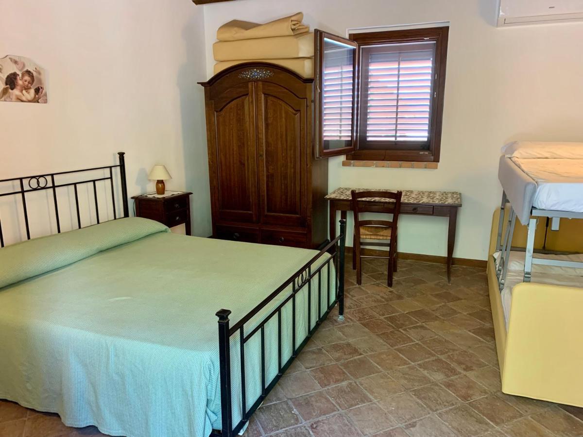 Agriturismo Sant'Agata Piana Degli Albanesi Kültér fotó
