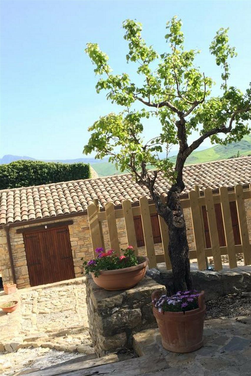 Agriturismo Sant'Agata Piana Degli Albanesi Kültér fotó
